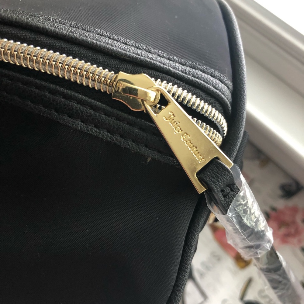 ๐Juicy couture travel bag - Picture 4 of 5